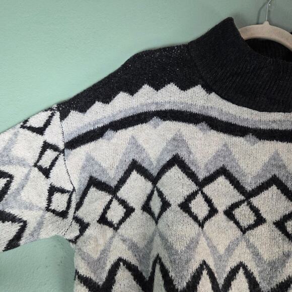 Maurices Womens Black Gray Fair Isle Mock Neck Sweater XLarge Cabin Winter Cozy - Picture 4 of 8